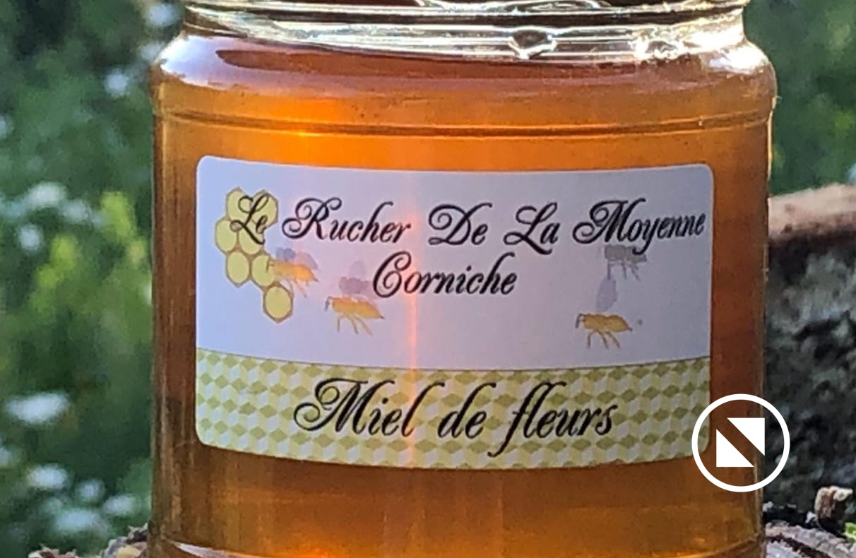 Retrouver mes produits en vente dans l'onglet boutique miels et produits dérivés. Le Rucher d'Obernai sur Facebook. Vente de miels et produits dérivé. Présente aux marchés tradtionnels d'Obernai. Les jeudis et samedis matins. Boutique en ligne. Paiements sécurisé. Expéditions et livraisons. Paiement en ligne ou en boutique. Production 100% biologique écologique dans le respect des cycles de vi des abeilles. Il est entouré de champs de fleurs et de terrains sains non exploités. Christelle DEBRAY LAMAURAY Apilculteur Apicultrice Abeilles à Obernai Alsace Grand Est Miel Miels authentiques, crémeux, fleurs, châtaigner, forêt, sapin, miels originaux, myrtilles, Pollen, Propolis, idées cadeaux. 